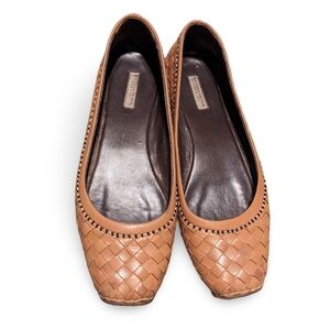 Bottega Veneta Size 7 Woven Tan Leather Flats